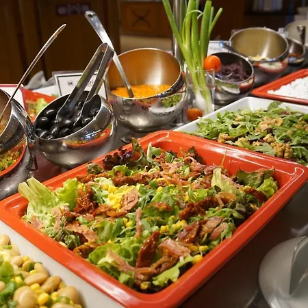 Majestic 4* Napospart