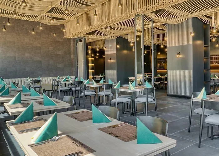 منتجع Majestic 4*