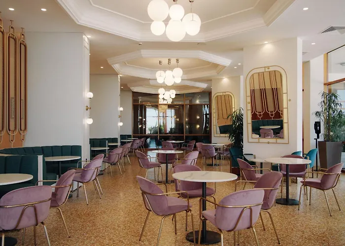 منتجع Majestic 4*