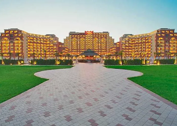 Majestic منتجع 4*