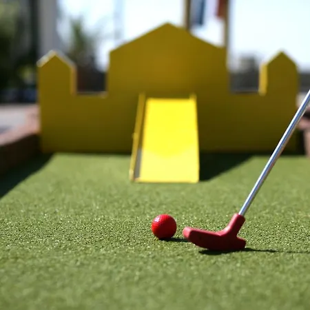 Majestic 4* Napospart