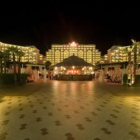 Üdülőközpont Majestic 4*