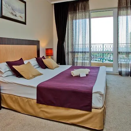 Semesteranläggning (resort) Majestic 4*